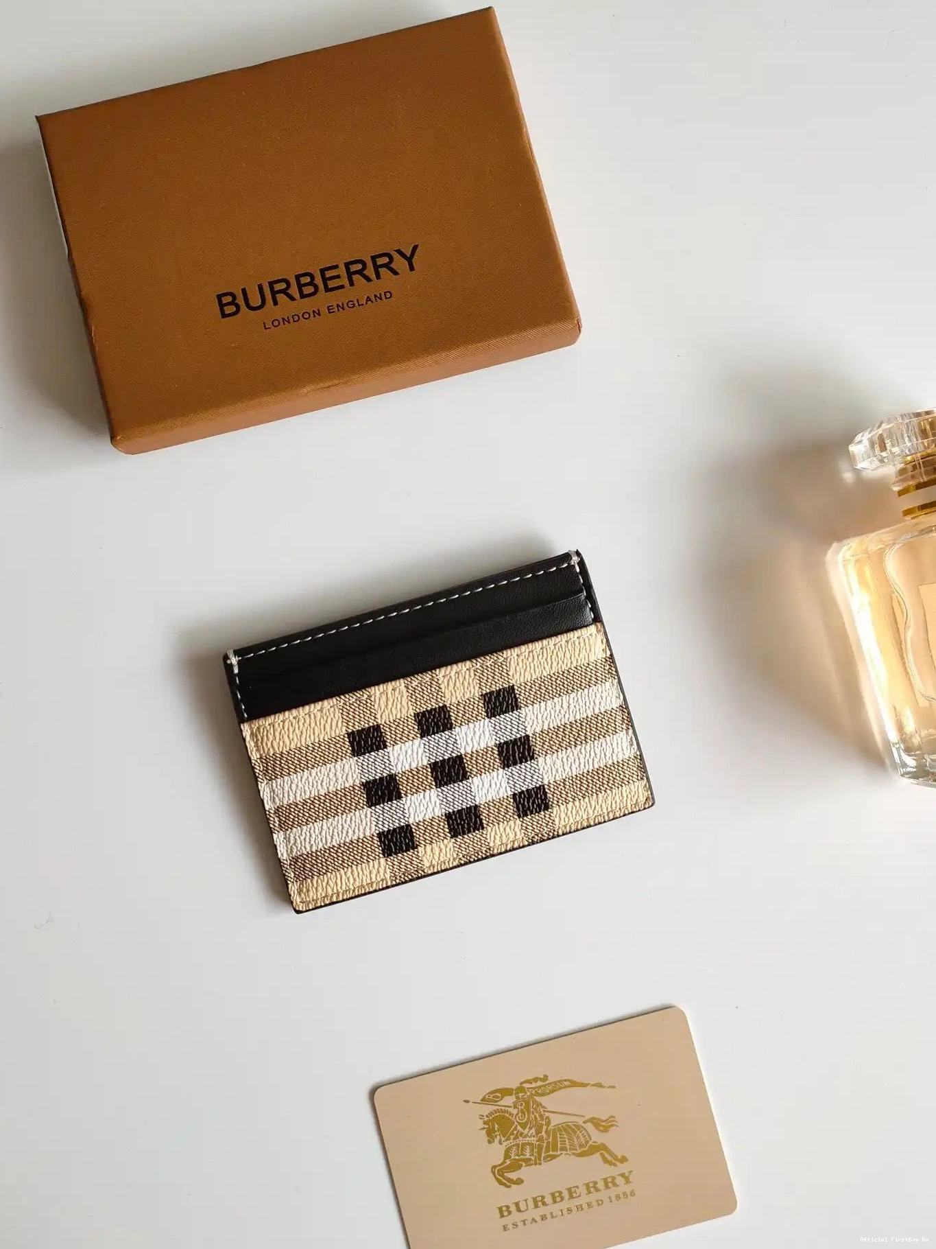 Official FirstBag Ru BURBERRY CASE CARD 0531